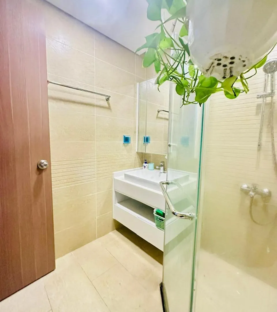 Hana Homestay- 1 Phong Ngu Trong Can Ho Chu Nha Dang O Tai Vinhome Central Park Tan Cang Binh Thanh Hcm- Sat Landmark 81 Ho Chi Minh City 0*,  Vietnam
